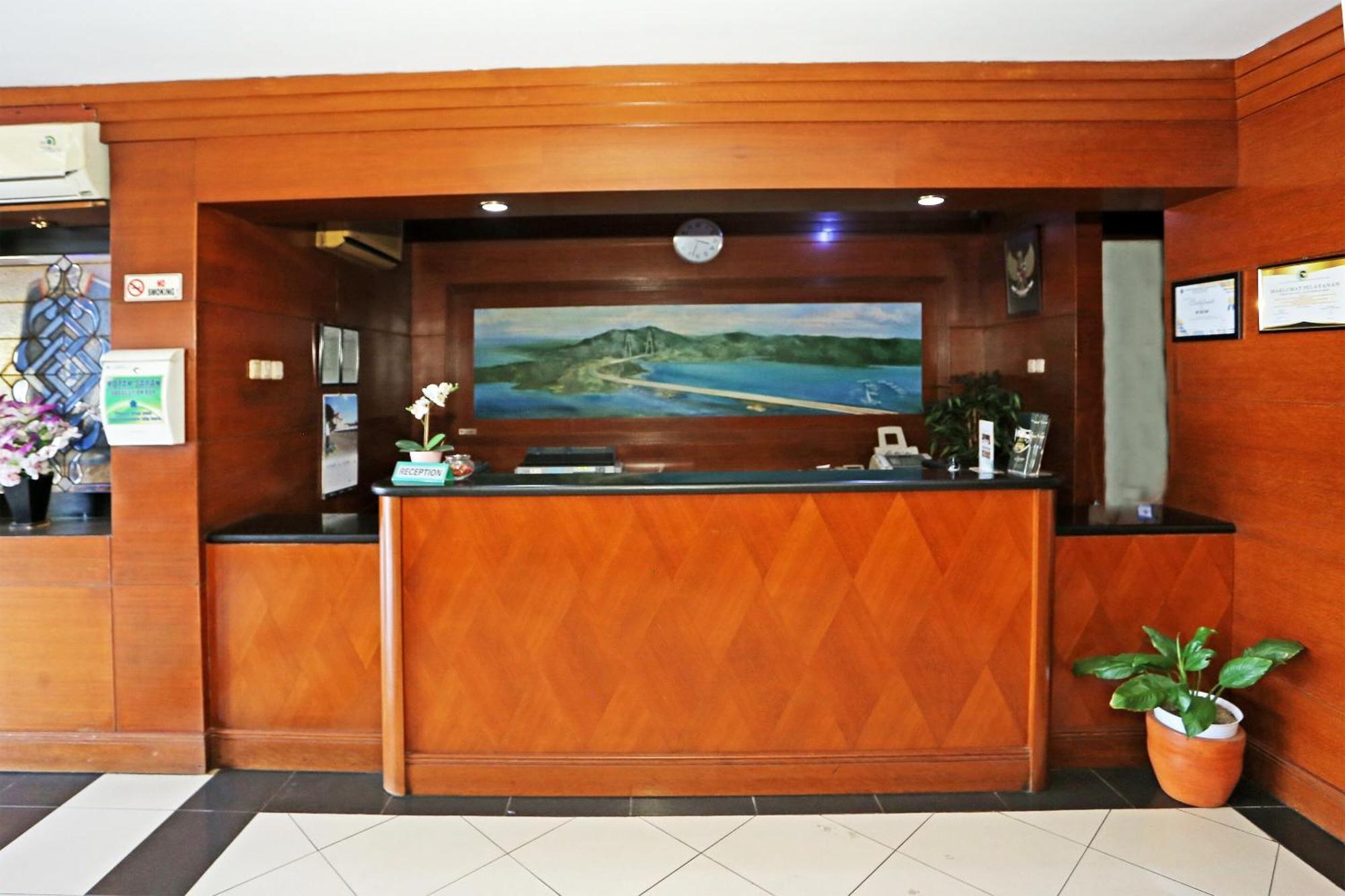 Collection O 91898 Series Hotel Kuningan Yakarta Exterior foto